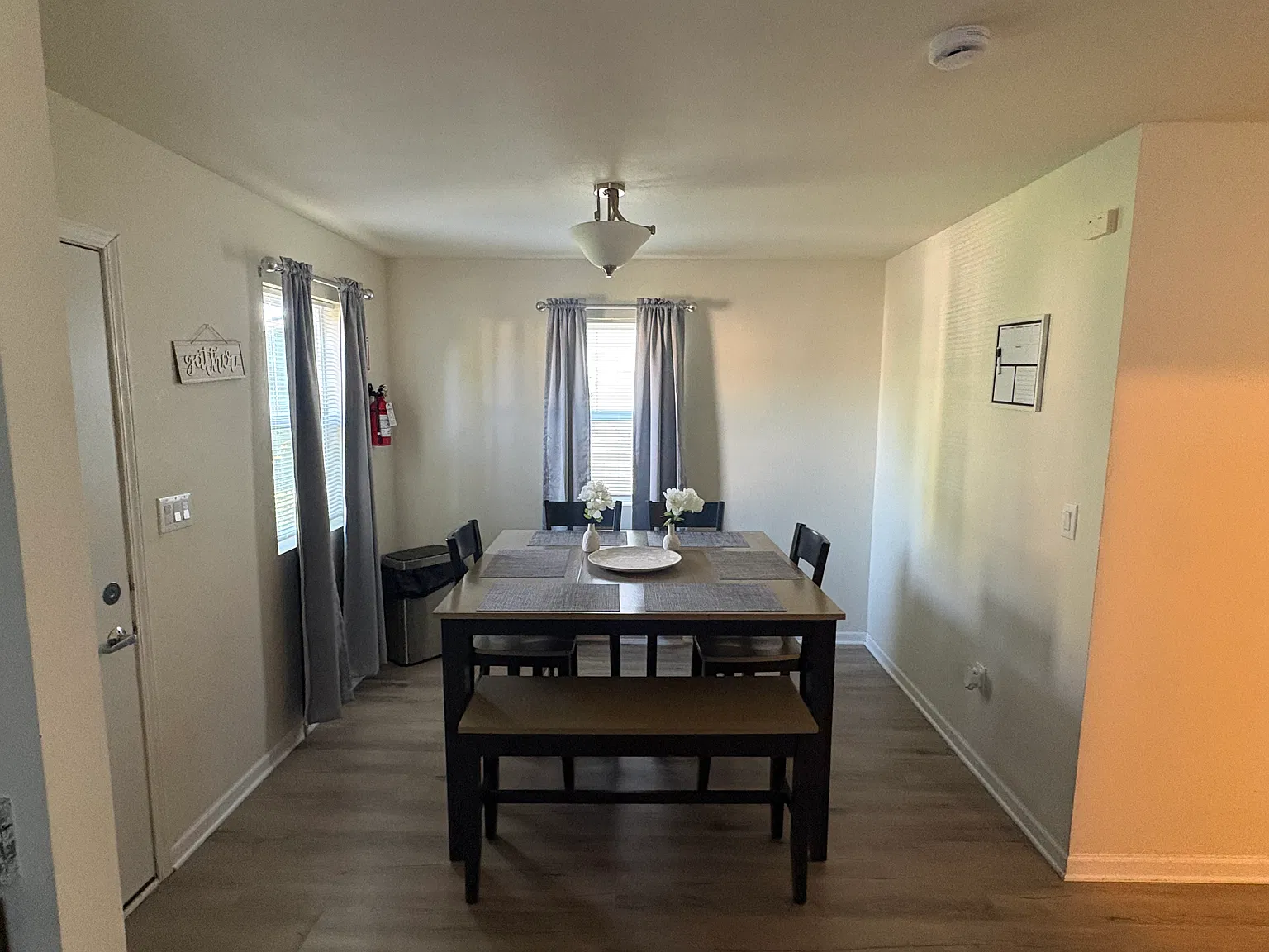 3 bed, 1.5 bath, 1280 sqft, $1,750 — Photo 3