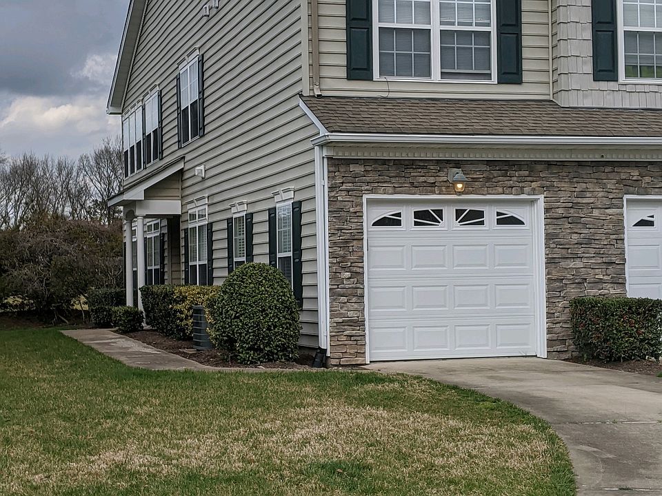 1st image of 2901 Gunston Dr