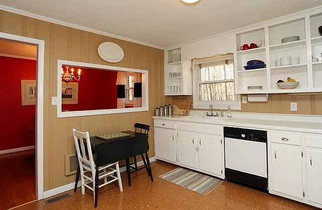 139 Windsor Cir — Photo 14