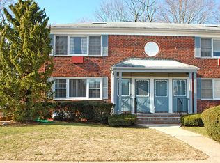 324 Pitney Pl, Morristown, NJ 07960