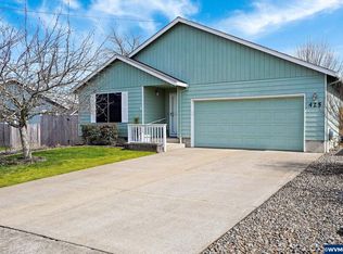 425 S 12th St, Independence, OR 97351