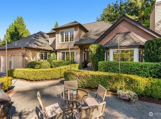 22213 NE 31st St, Sammamish, WA