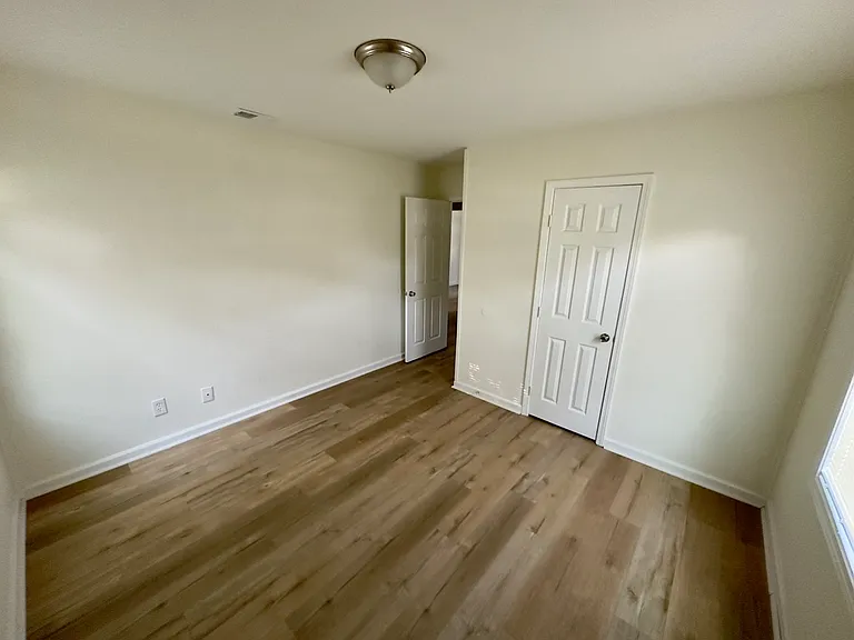 370 Allgood Rd NE #370 — Photo 3