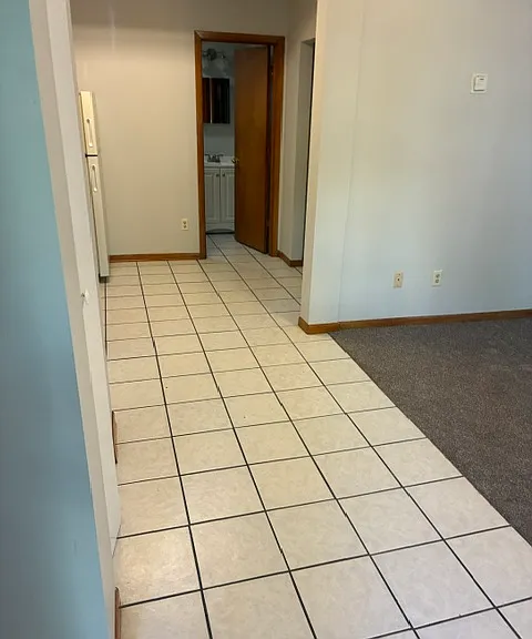 964 Avon St N — Photo 5