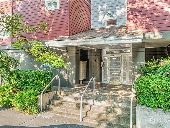 2nd image of 2805 NE 125th Street #407