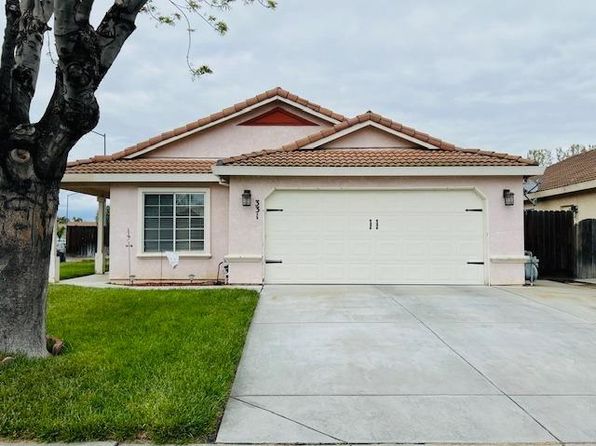 331 San Tropez Dr, Hollister, CA 95023