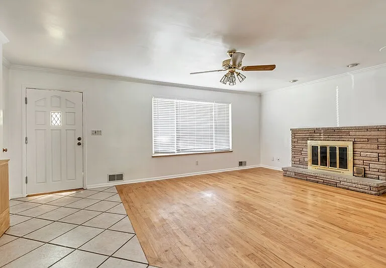 299 E 3200 N — Photo 12