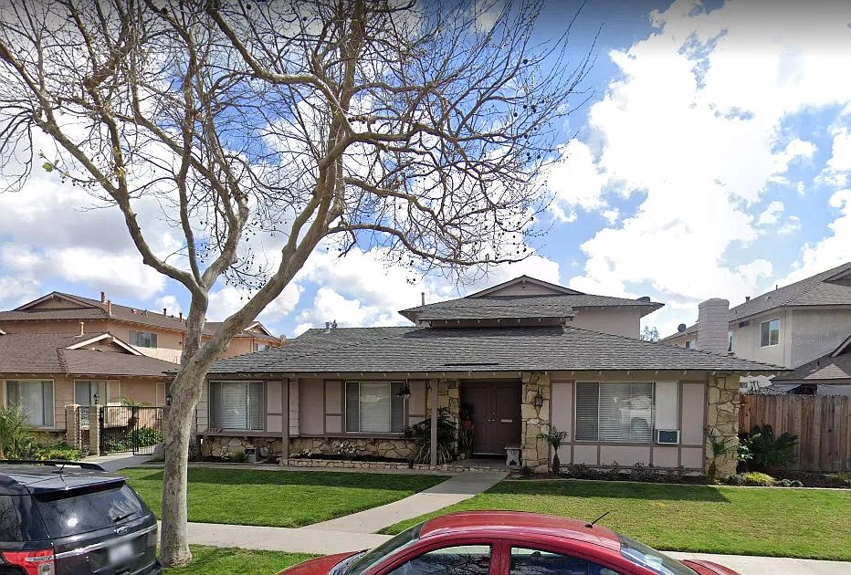 2636 W Juniper St