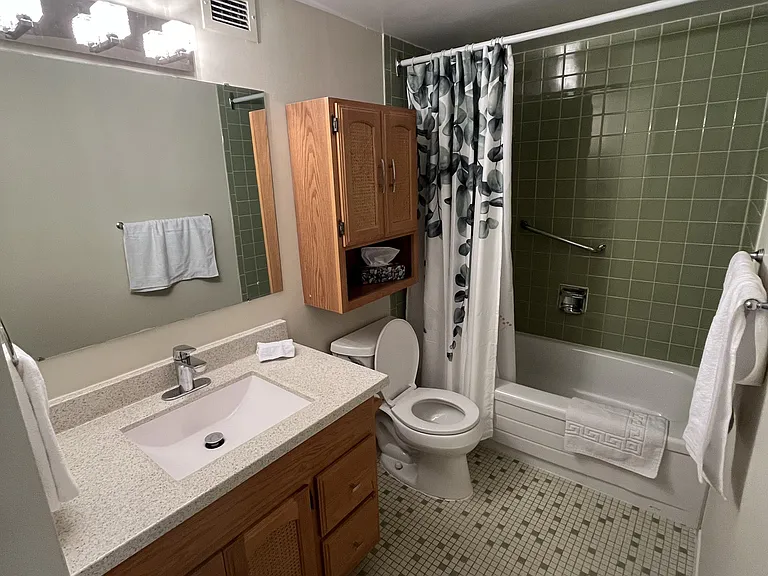 158 C McArthur Ave #Penthouse 6 — Photo 13