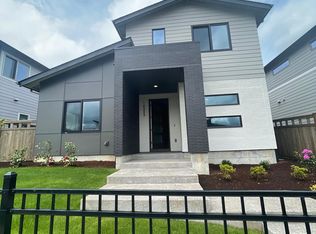16555 SE Pleasant Valley Pkwy, Happy Valley, OR 97086