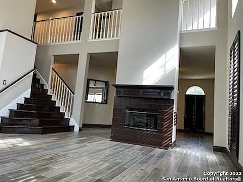 4 bed, 2.5 bath, 2535 sqft, $2,500 — Photo 4