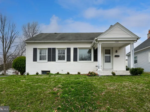 120 N Locust St, Elizabethtown, PA 17022