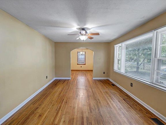 4th image of 100 Morningside Dr