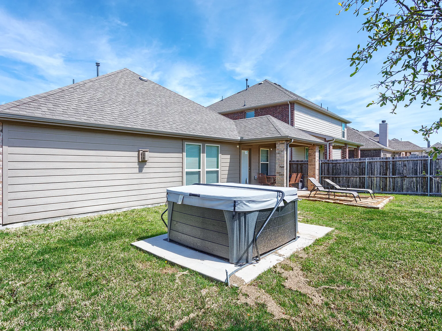3 bed, 1657 sqft, $2,200 — Photo 4