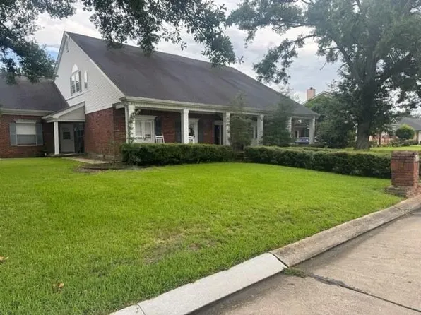 2552 Cypress Lawn Dr, Marrero, LA 70072