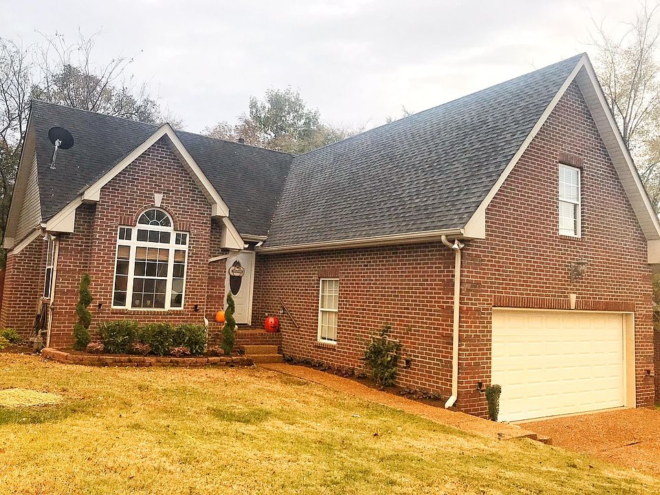 1st image of 6640 Ascot Dr