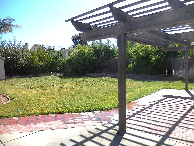 1079 Stillspring Dr — Photo 18