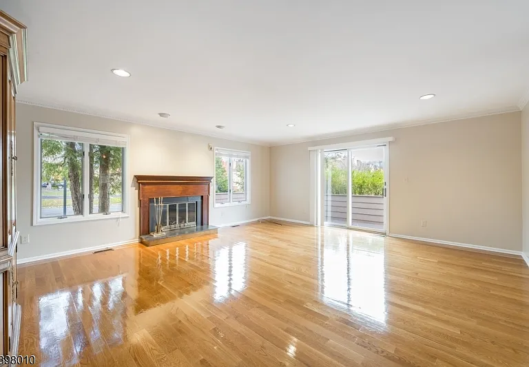 1 Avery Ct — Photo 8