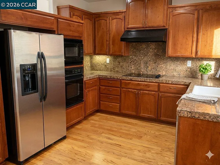 4241 Haro Loop — Photo 3