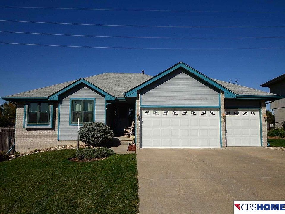 1st image of 9106 S Glenview Dr