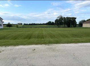 1400 Wright Dr, Sandwich, IL