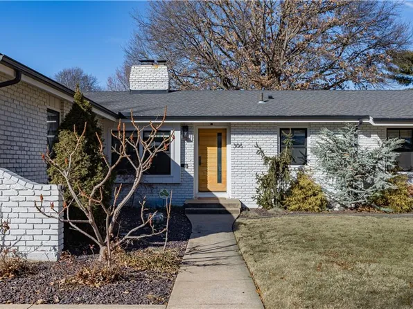306 W 109th St, Kansas City, MO 64114