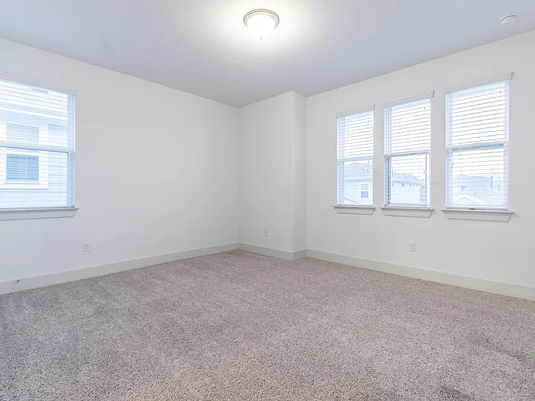 1410 Casa Dr — Photo 12