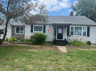 115 N Harrison St, Bloomfield, IN 47424