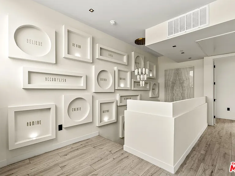1021 N Ogden Dr #Penthouse 6 — Photo 16