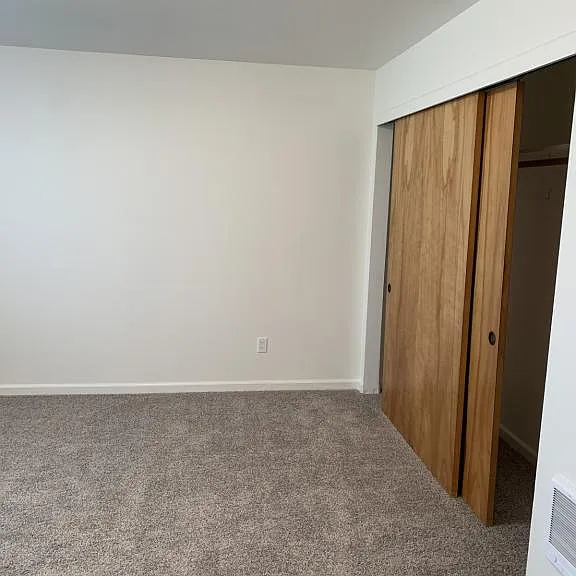 221 NW 3rd St #1 — Photo 15