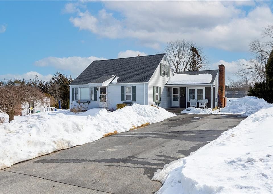 1st image of 72 Westfield Dr
