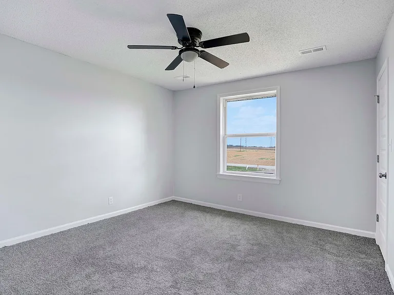 1108 Pembroke Oak Grove Rd #18 — Photo 17