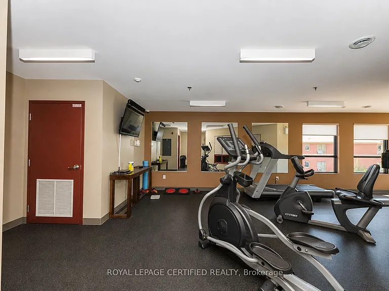 26 Wellington St #205 — Photo 36