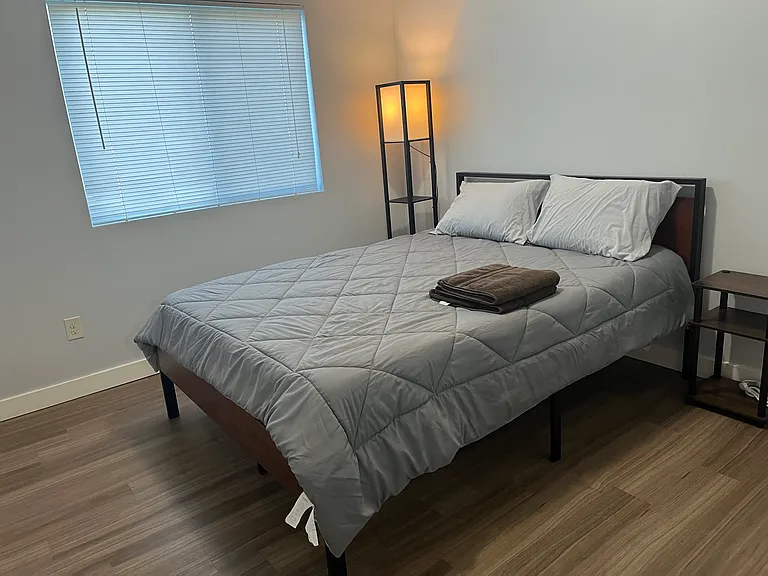 1825 SW White Birch Cir #10 — Photo 4