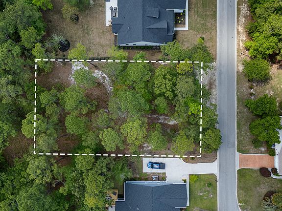 2nd image of 689 Summerhaven Lane SE