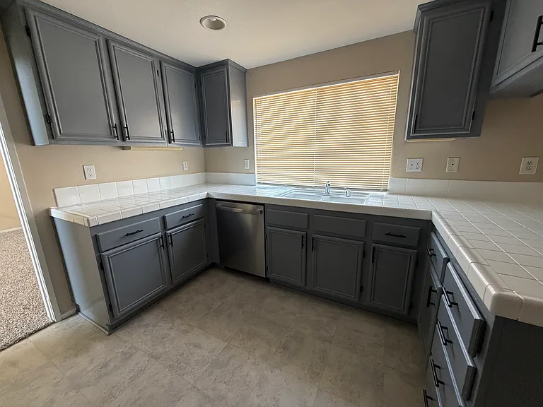 1439 Avena Way — Photo 5