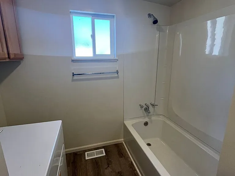215 Cheyenne St — Photo 9