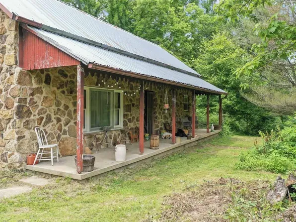 1038 Cedar Ln, Solsberry, IN 47460