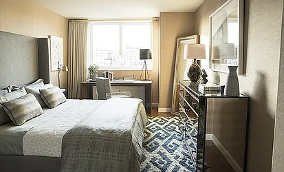 Rented by R New York