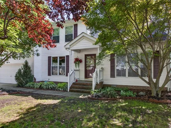 27 Reflection Ln, Hampton, VA 23666