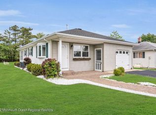 12 Biabou Dr, Toms River, NJ 08757