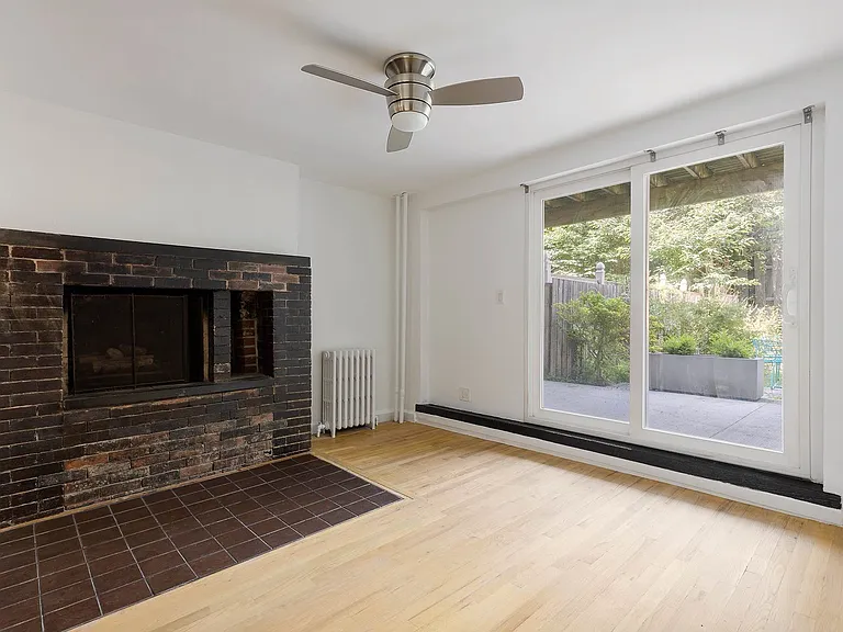 163 Bergen St #1 — Photo 6