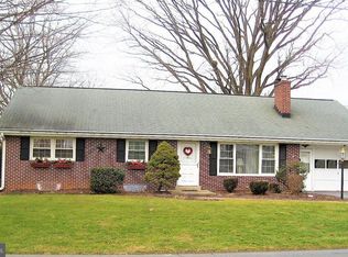 89 Rose Ave, Leola, PA