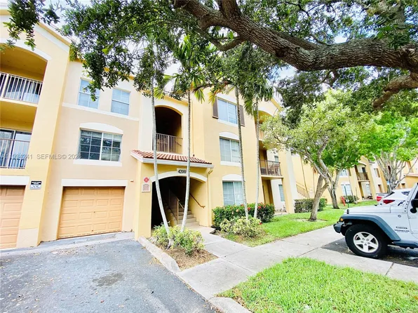 4200 San Marino Blvd APT 205, West Palm Beach, FL 33409