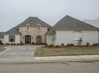 1433 Ruby Pt, Flowood, MS 39232