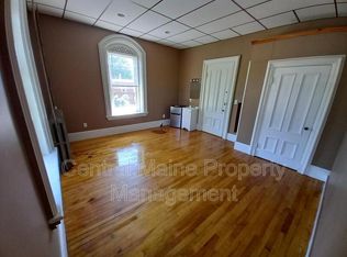 142 College St #10, Lewiston, ME 04240