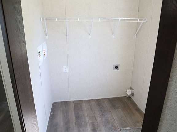 5th image of 2801 Thielman St Lot 124