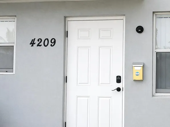 4209 S Olive Ave, West Palm Beach, FL 33405