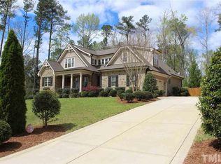 6304 Earle Ridge Ln, Raleigh, NC 27606