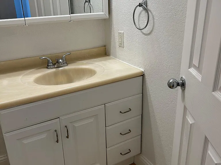 7404 Buttonwood Dr — Photo 9